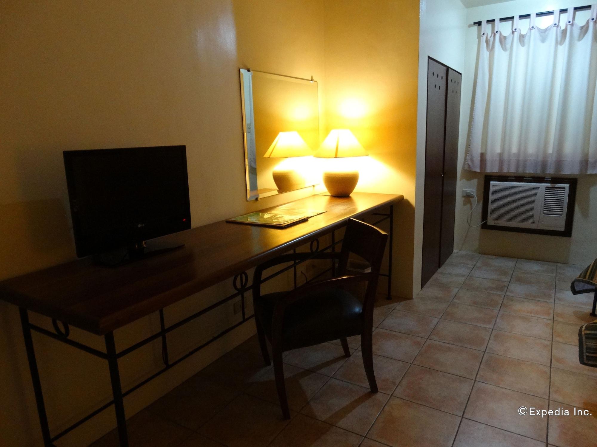 Citystate Asturias Hotel Palawan Puerto Princesa Екстер'єр фото