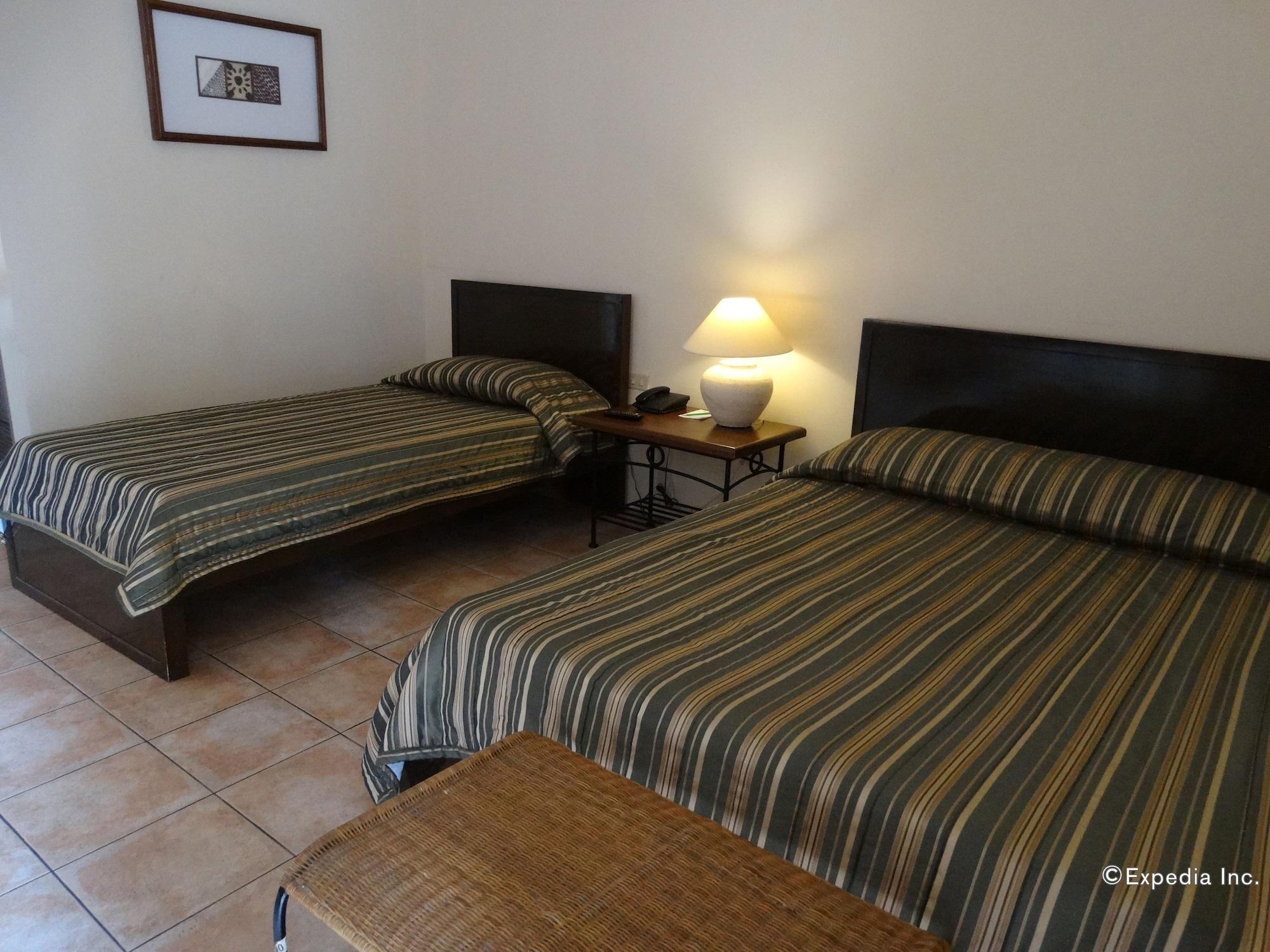 Citystate Asturias Hotel Palawan Puerto Princesa Екстер'єр фото