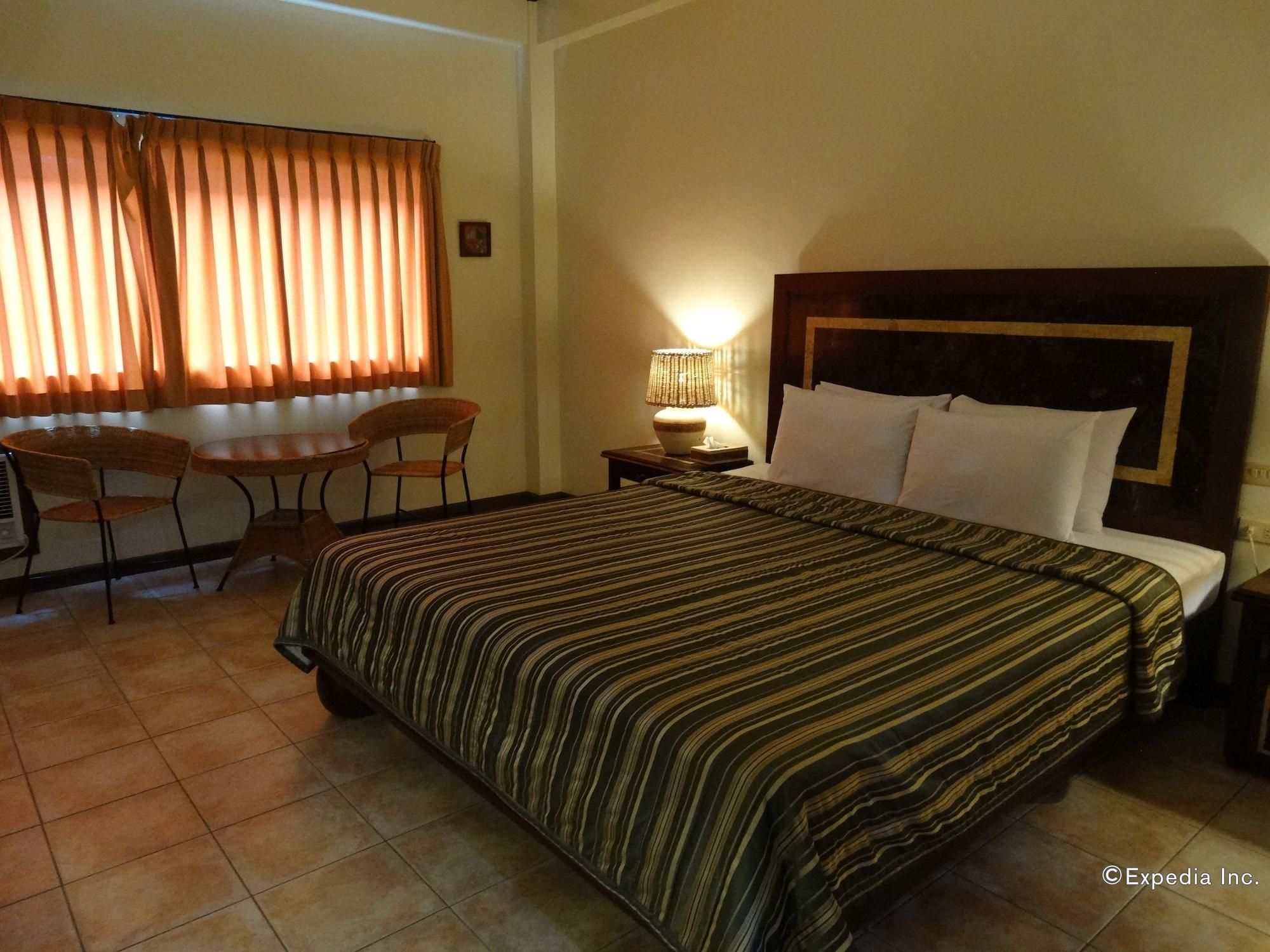 Citystate Asturias Hotel Palawan Puerto Princesa Екстер'єр фото