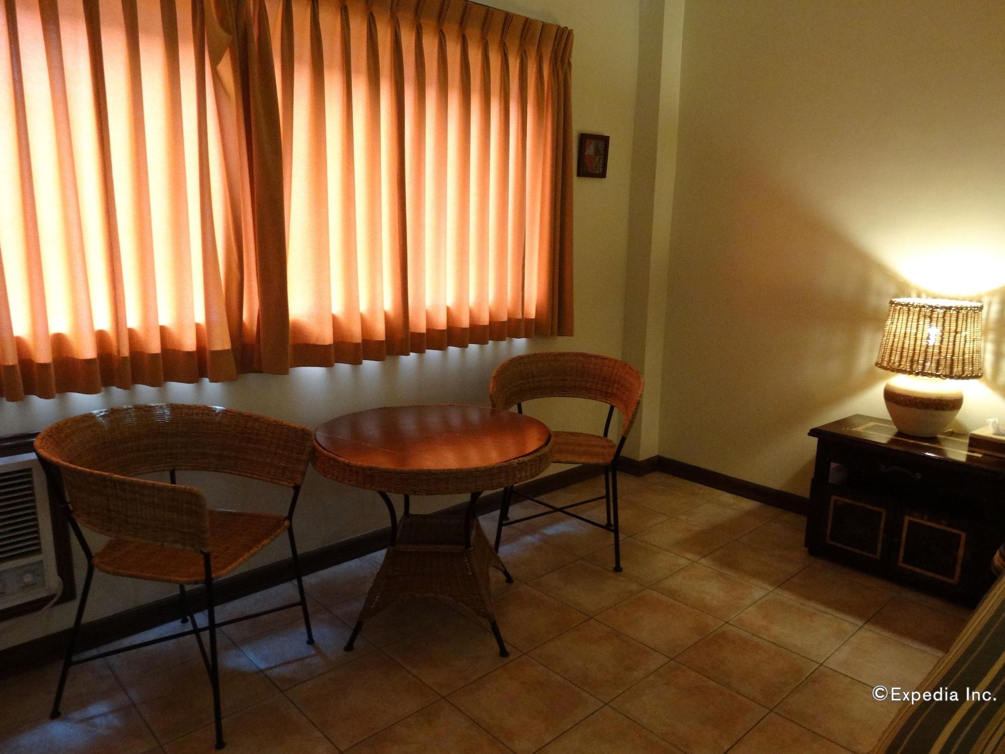 Citystate Asturias Hotel Palawan Puerto Princesa Екстер'єр фото