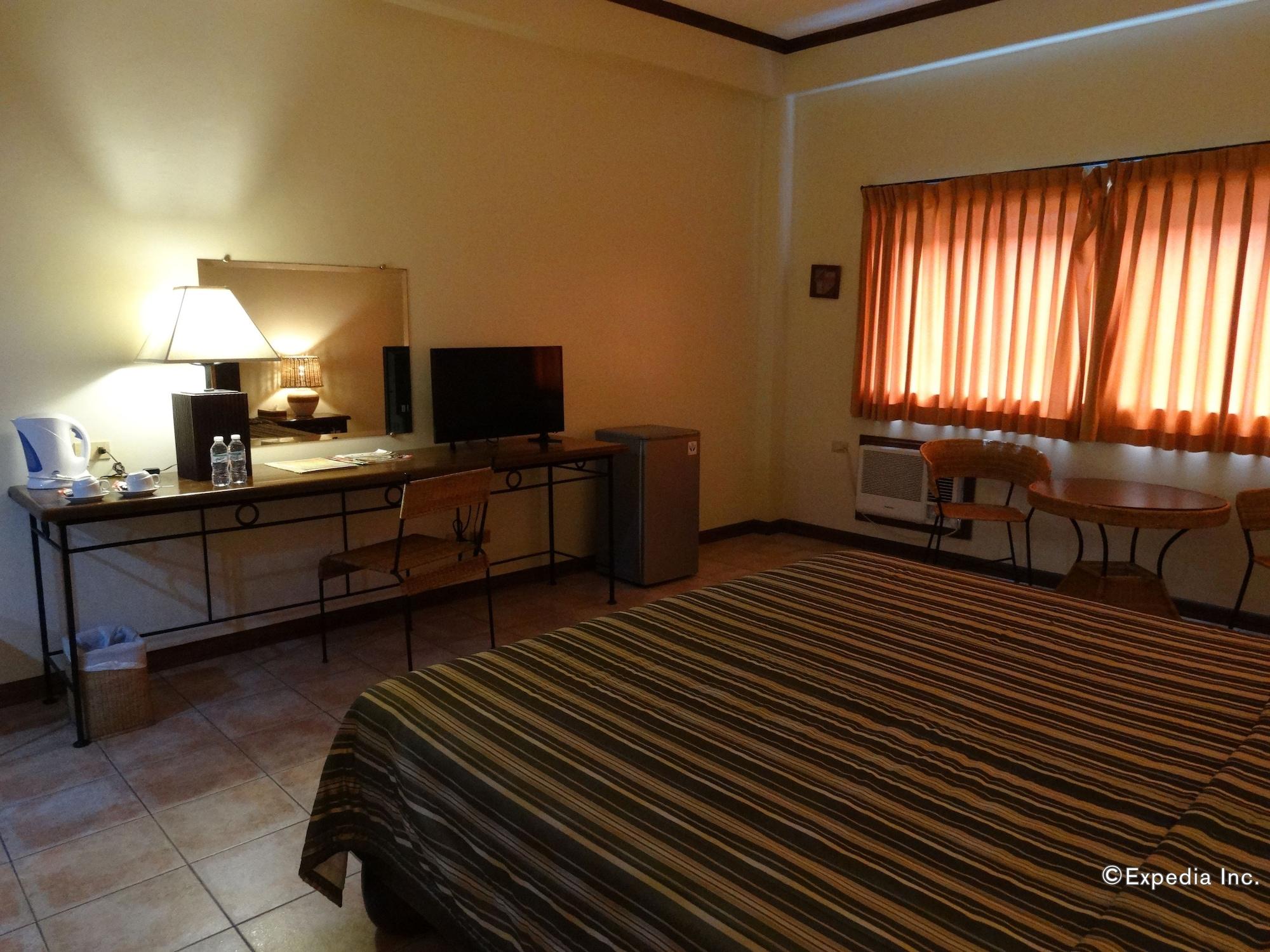 Citystate Asturias Hotel Palawan Puerto Princesa Екстер'єр фото