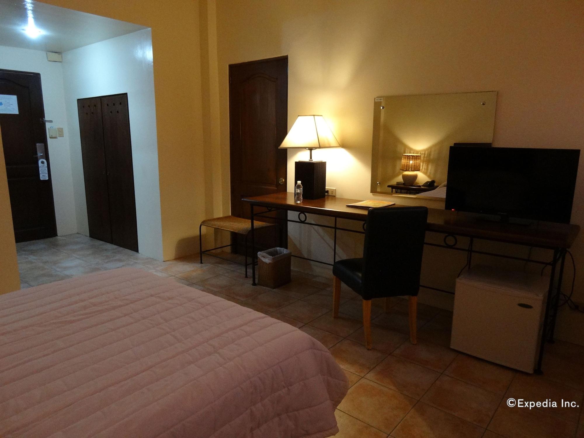Citystate Asturias Hotel Palawan Puerto Princesa Екстер'єр фото