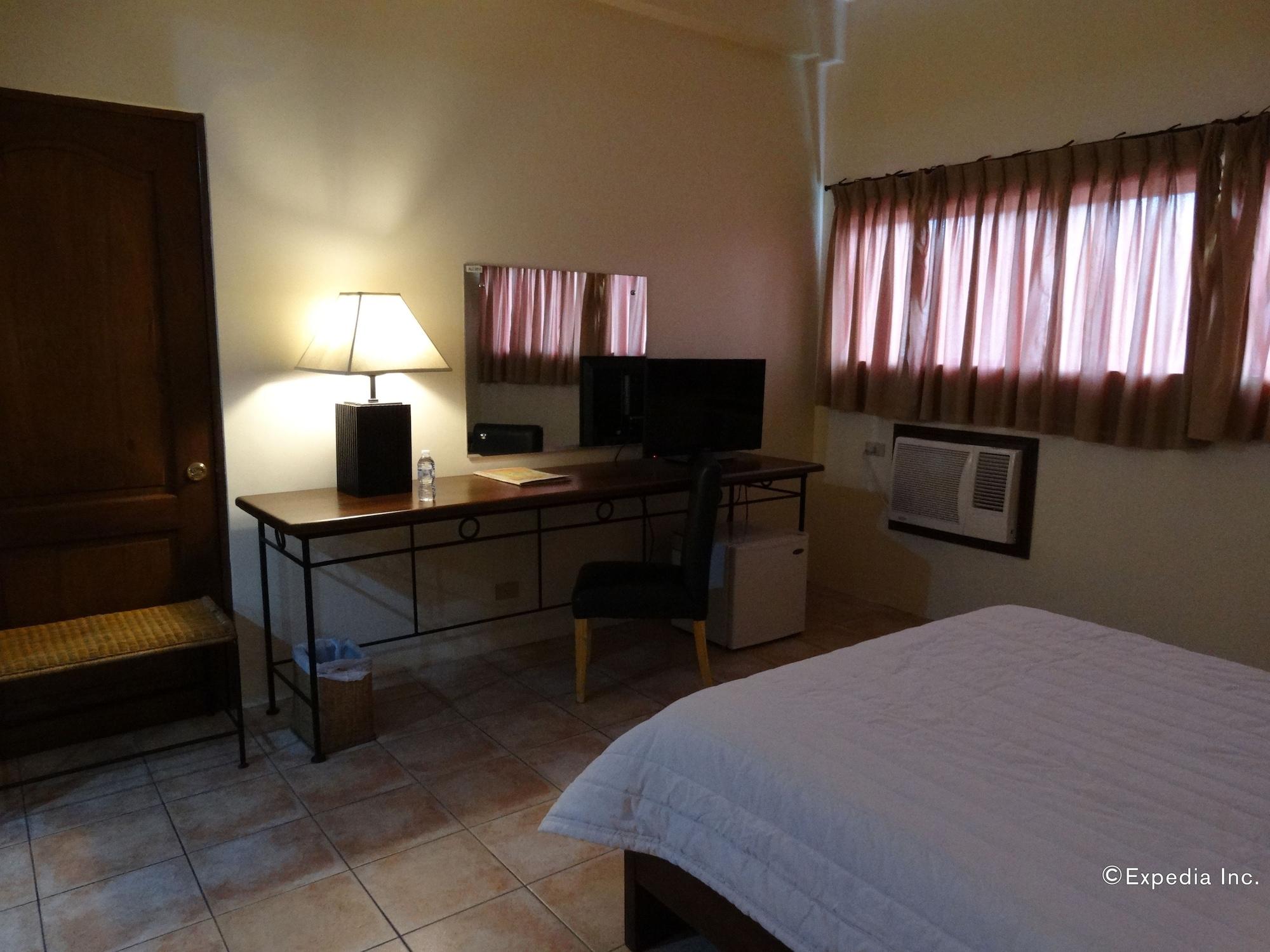 Citystate Asturias Hotel Palawan Puerto Princesa Екстер'єр фото