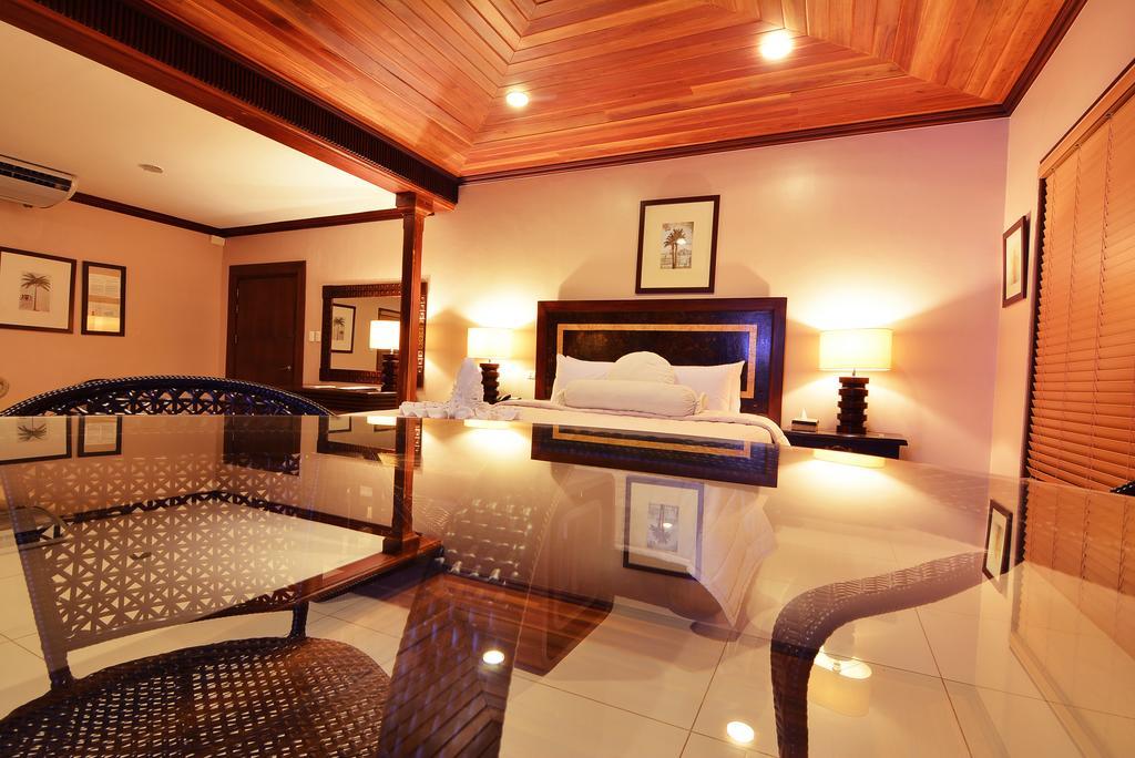 Citystate Asturias Hotel Palawan Puerto Princesa Екстер'єр фото