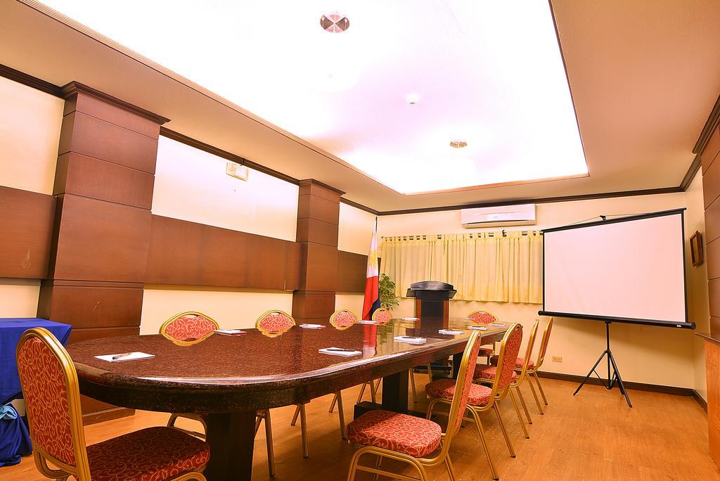 Citystate Asturias Hotel Palawan Puerto Princesa Екстер'єр фото